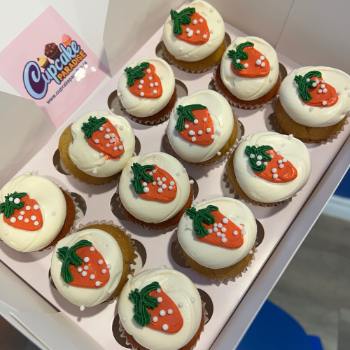 Cute Strawberries Mini Cupcakes (24)