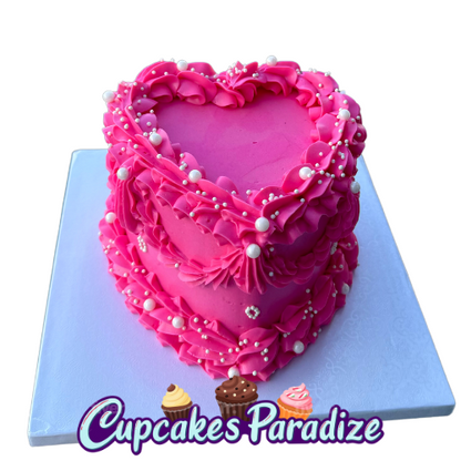 Pearl Vintage Heart Cake