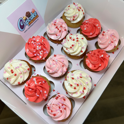 Little Hearts Mini Cupcakes (24)