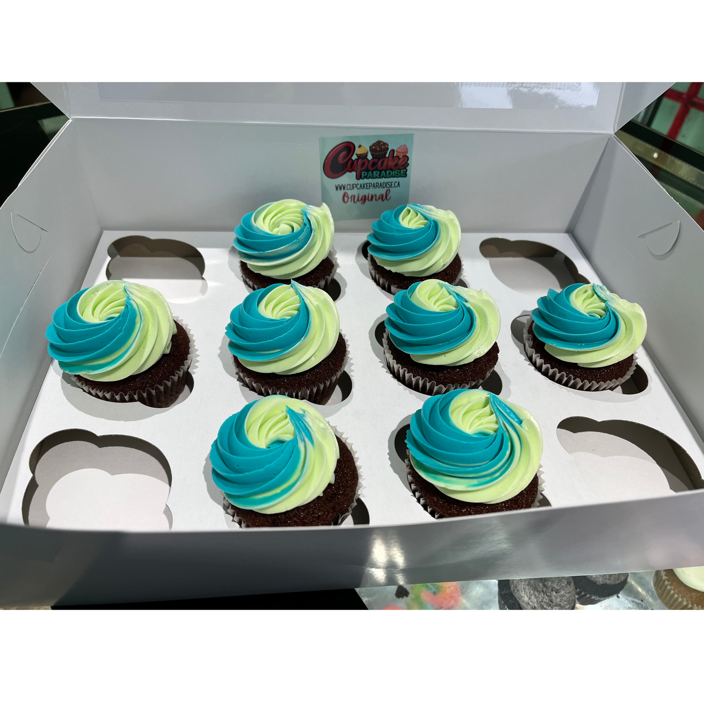 12 pack Custom Color Cupcakes
