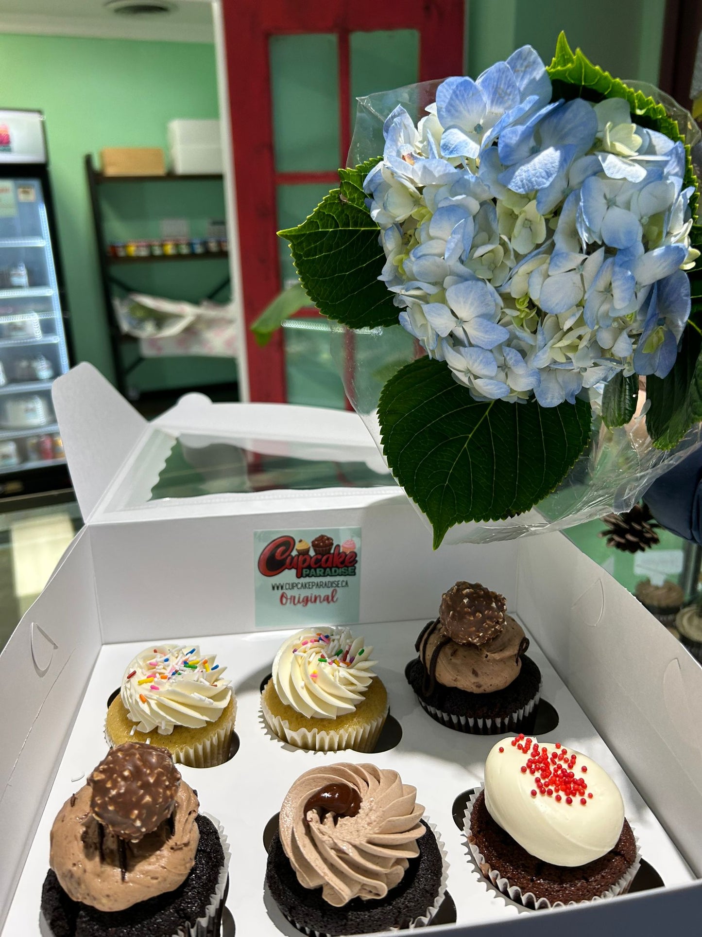 12 pack All My Heart Cupcakes